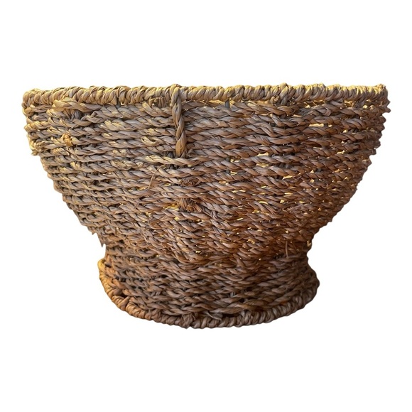 Wicker Basket Pedestal Stand Seagrass Weaved Bowl Natural Footed 9.5" Coastal - Picture 1 of 6